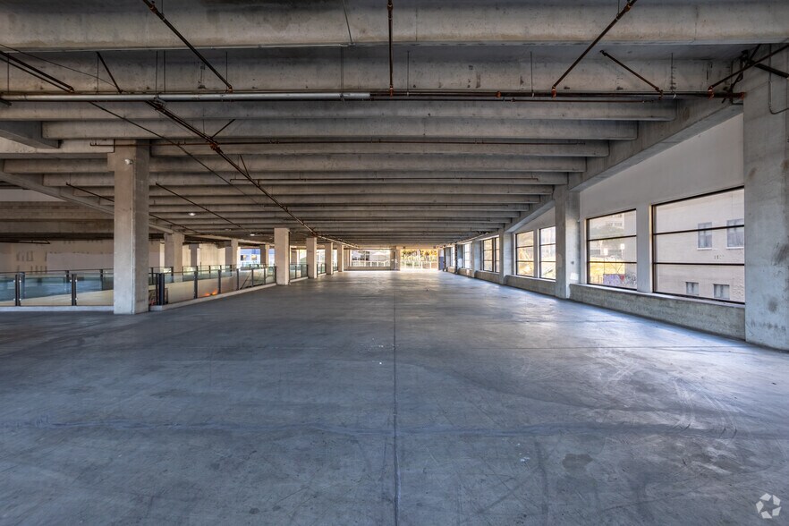 More Photos Of 334 S Main St, Los Angeles Apartments For Lease