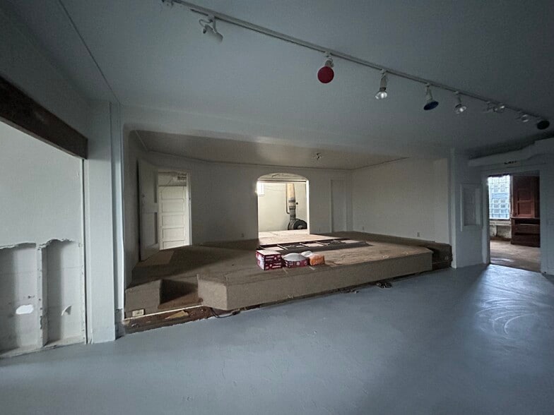 More Photos Of 486 S Graham St, Pittsburgh Religious Facility For Sale