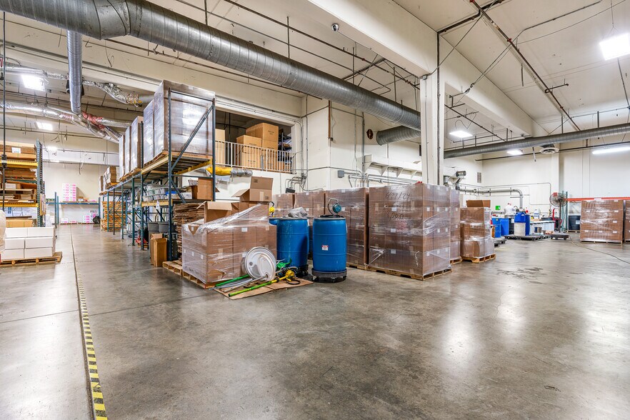 More Photos Of 5435 Peck Rd, Arcadia Manufacturing For Sale