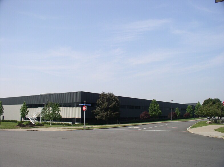 More Photos Of 156-250 Wallace Way, Rochester Light Manufacturing For Lease