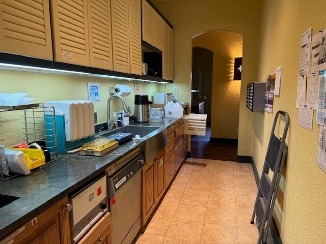 More Photos Of 1320 Village Creek Dr, Plano Medical For Lease