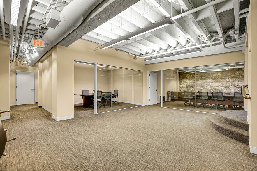 More Photos Of 838 SW 1st Ave, Portland Office For Lease