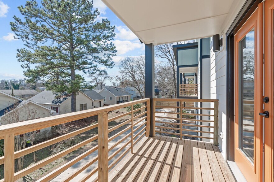 More Photos Of 1318-1322 E Lenoir St, Raleigh Apartments For Sale