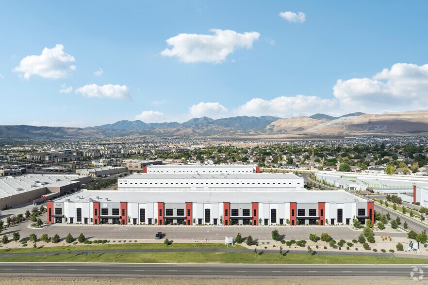 More Photos Of 11400 S Mountain View Cor, South Jordan Distribution For Lease