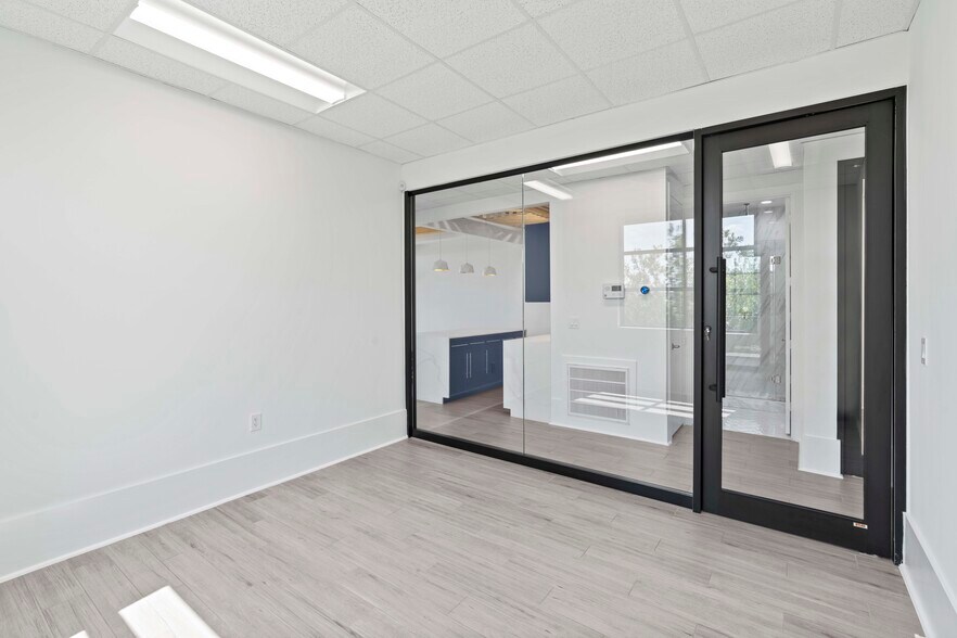 More Photos Of 8118 Fry Rd, Cypress Office For Sale