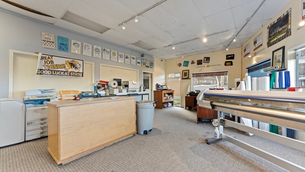 More Photos Of 240 Hwy 101, Bandon Freestanding For Sale
