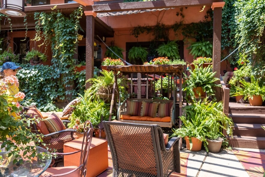 More Photos Of 1272 SW Fillmore St, Topeka Hospitality For Sale