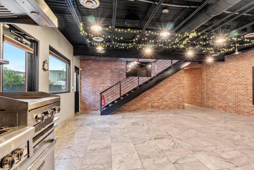 More Photos Of 738 Castleton Rd, Castle Rock Warehouse For Lease