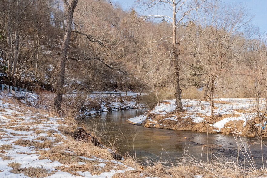 More Photos Of 226 Chestnut dr, Galax Land For Sale