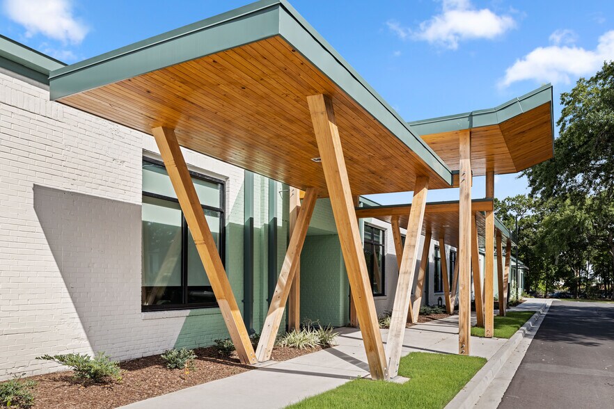 More Photos Of 5841 Rivers Ave, North Charleston Office For Lease