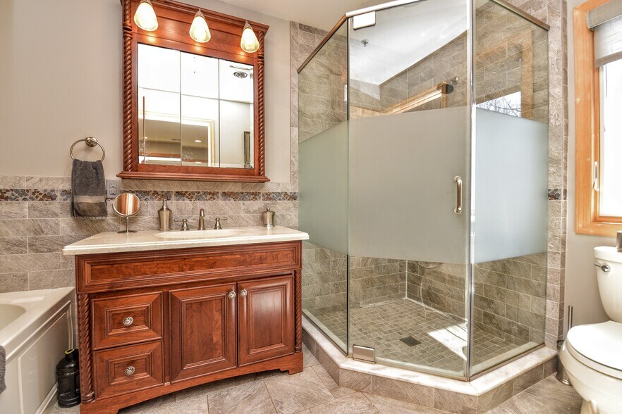 More Photos Of 455 Newark Pompton Tpke, Wayne Office Residential For Sale