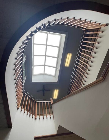 More Photos Of 309 Main St, Peoria Storefront Retail Residential For Sale