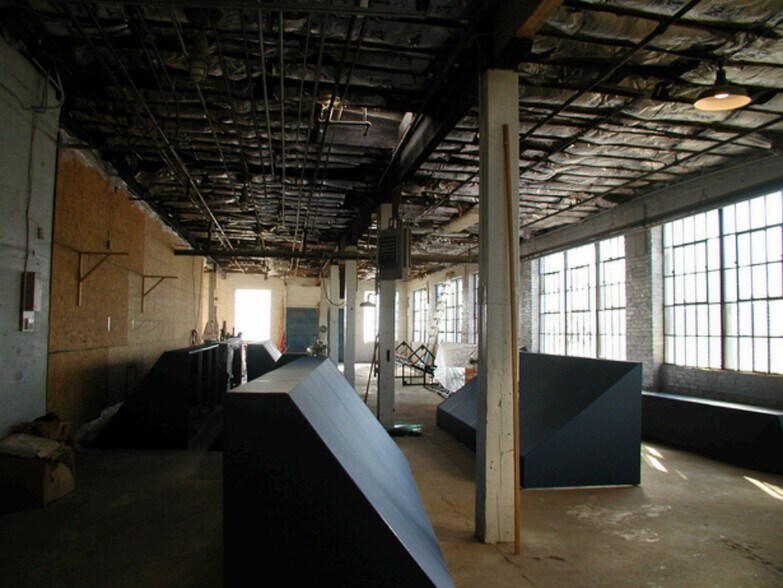 More Photos Of 1547 Ridgely St, Baltimore Flex For Sale