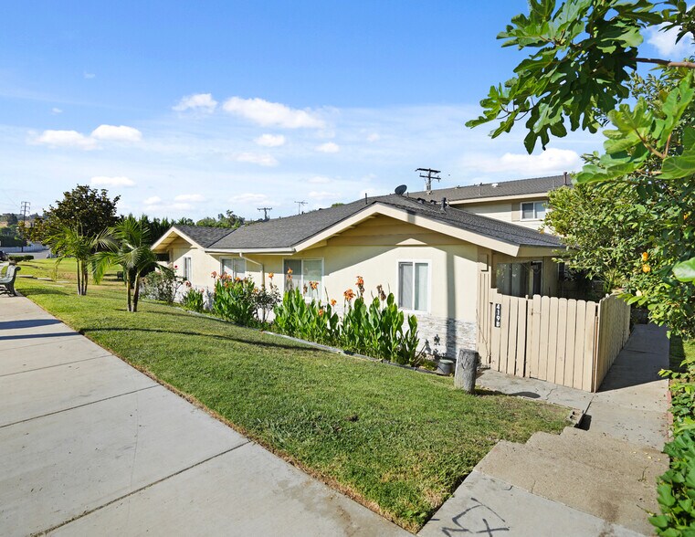 More Photos Of 419 N Tustin Ave, Anaheim Apartments For Sale