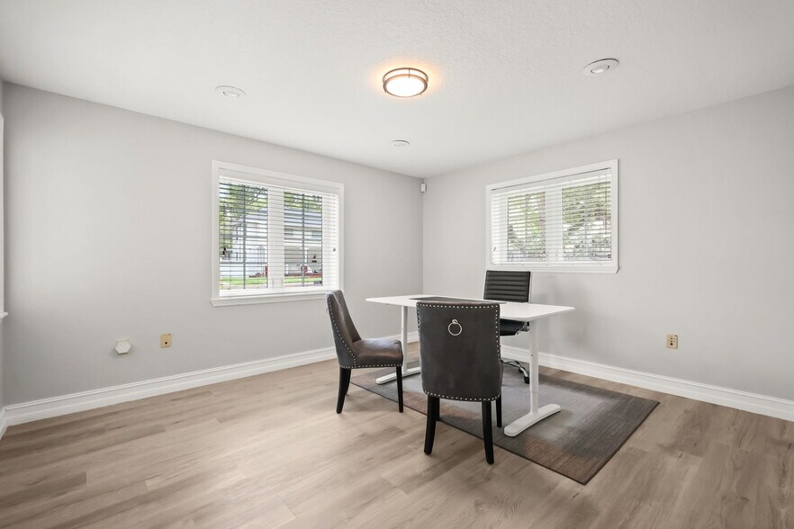 More Photos Of 104 S Clyde Ave, Kissimmee Office For Sale