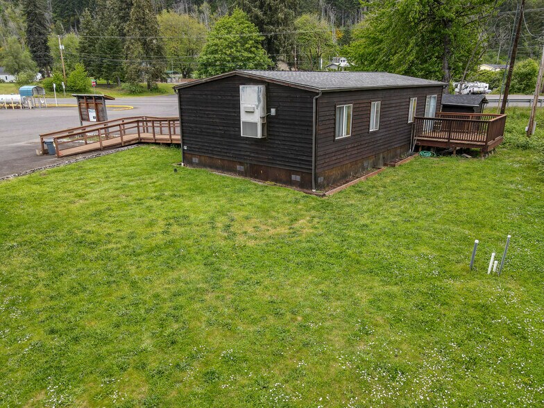 More Photos Of 45632 McKenzie Hwy, Vida Flex For Sale