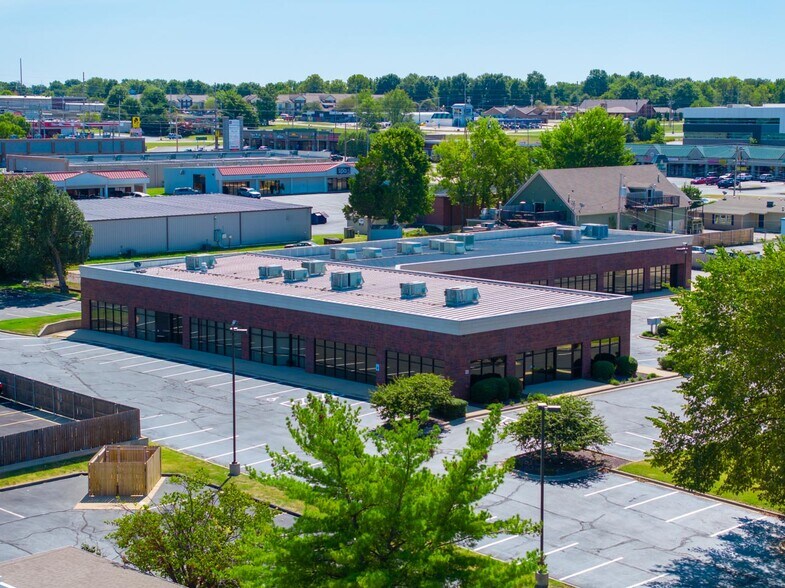 More Photos Of 4124 S McCann Ct, Springfield Medical For Lease