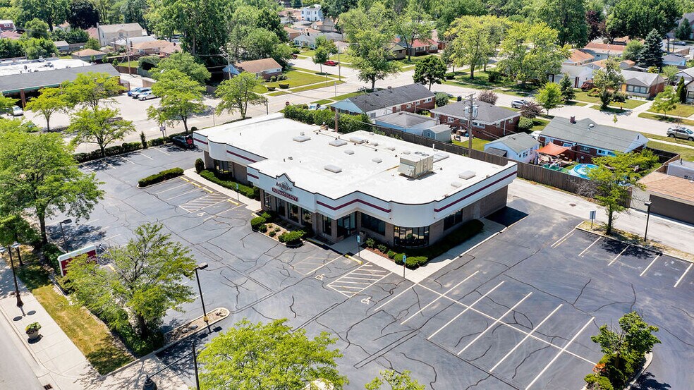 More Photos Of 9300 Waukegan Rd, Morton Grove Medical For Sale