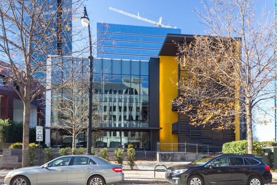 More Photos Of 1372 Peachtree St NE, Atlanta Coworking Space