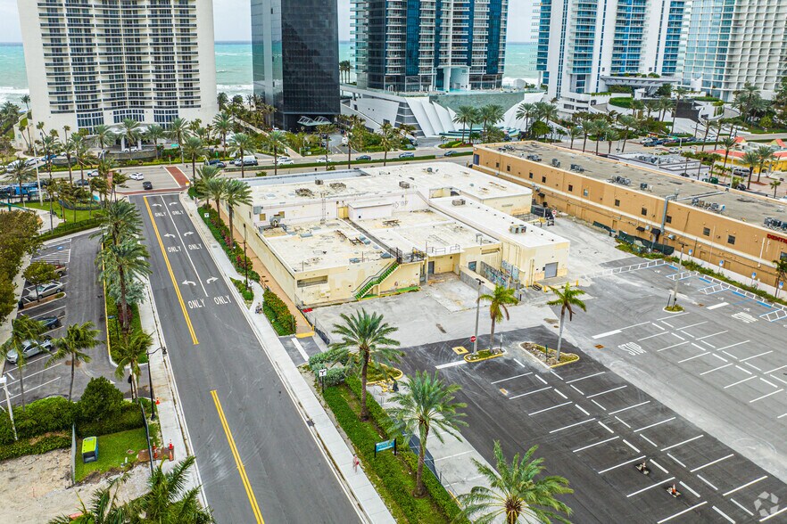 More Photos Of 17140 Collins Ave, Sunny Isles Beach Unknown For Lease