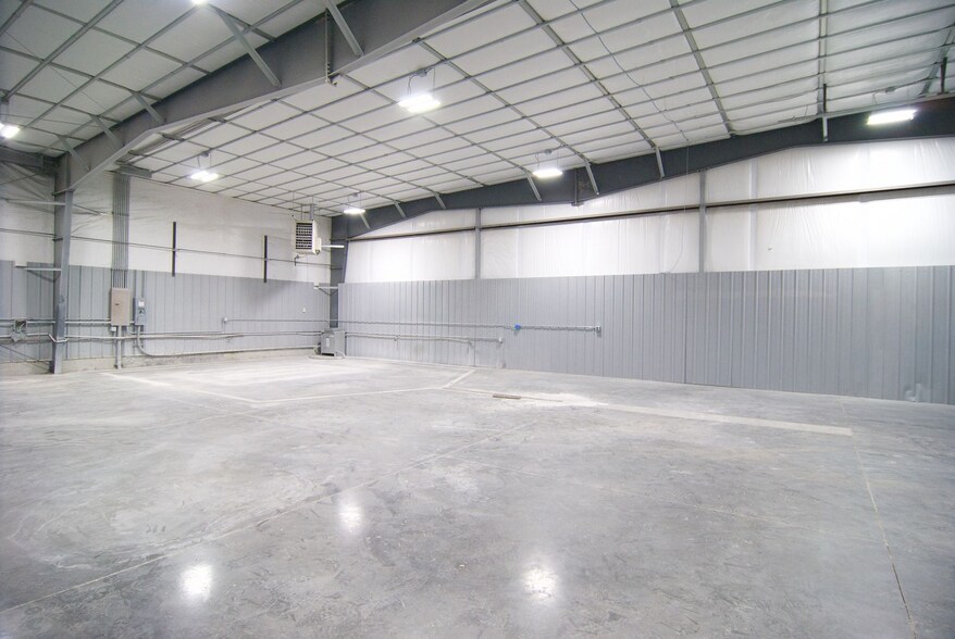 More Photos Of 2691-2692 S Yellowstone Highway 191, Rexburg Warehouse For Lease