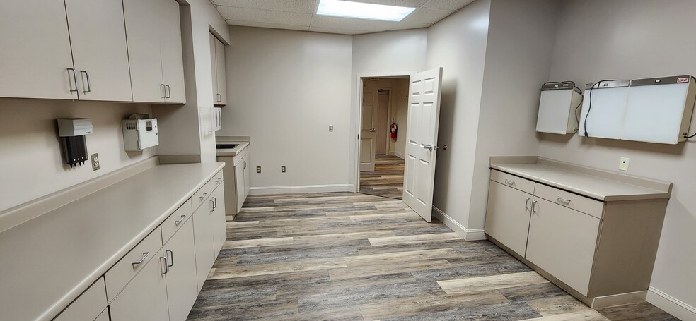 More Photos Of 200 Arh Ln, Low Moor Hospital For Sale