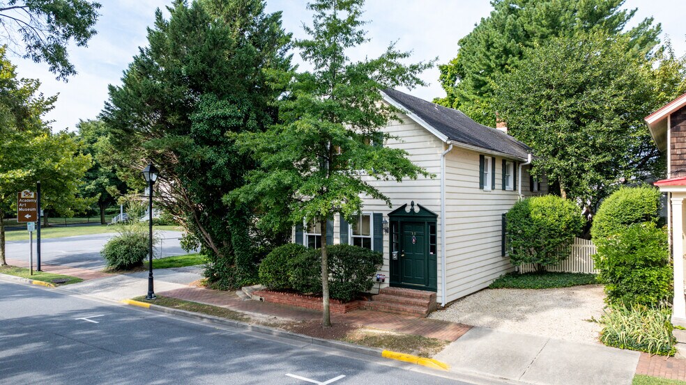 More Photos Of 33 S Harrison St, Easton Office Residential For Sale