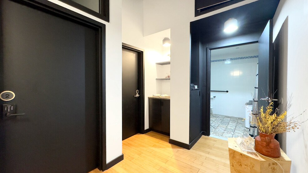 More Photos Of 231 Norman Ave, Brooklyn Apartments For Lease