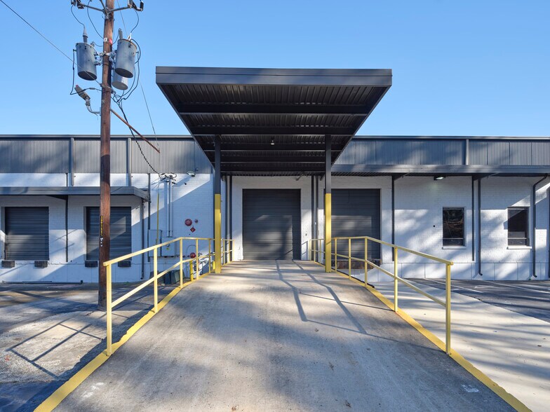 More Photos Of 3645 Oakcliff Rd, Doraville Warehouse For Sale