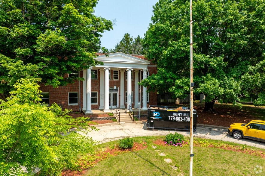 Primary Photo Of 4149 Safford Rd, Rockford Specialty For Sale