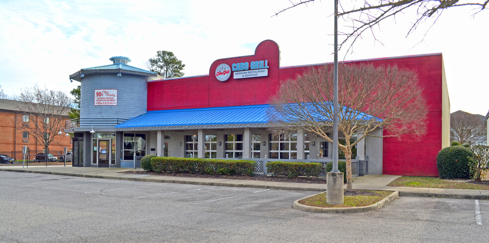 Primary Photo Of 12361 Hornsby Ln, Newport News Restaurant For Lease