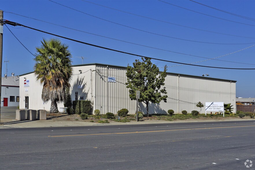 More Photos Of 6803-6815 Central Ave, Newark Warehouse For Lease