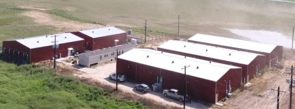 More Photos Of 6085 E 780 Rd, Kingfisher Manufacturing For Lease