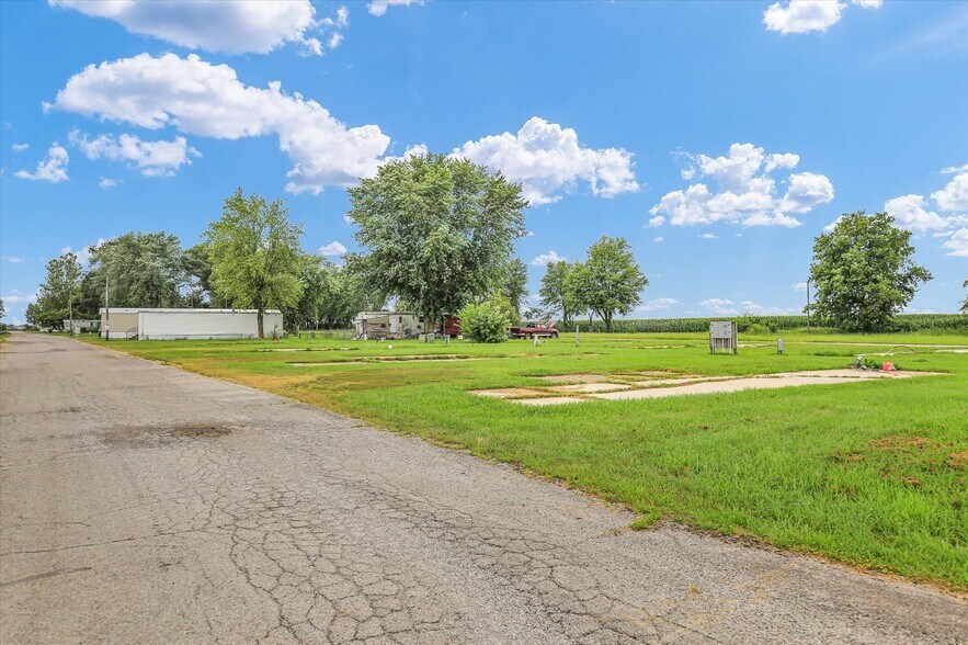 More Photos Of 4808 Paradise Rd, Mattoon Manufactured Housing Mobile Home Park For Sale