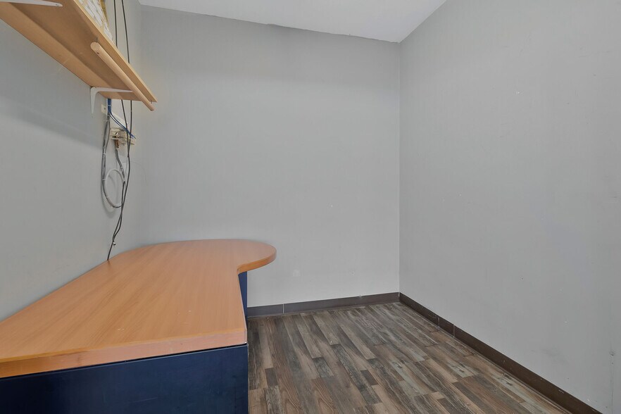 More Photos Of 131 Donelson Pike, Nashville Loft Creative Space For Sale