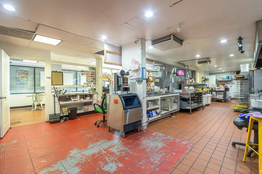 More Photos Of 853 E Manchester Ave, Los Angeles Restaurant For Sale