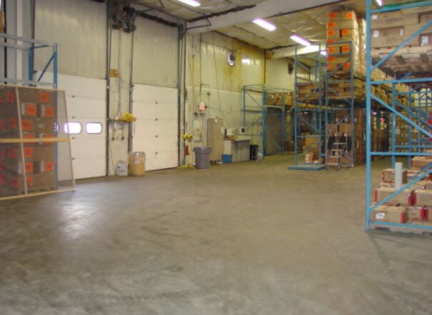 More Photos Of 30 Bridge Rd, Rouses Point Distribution For Lease