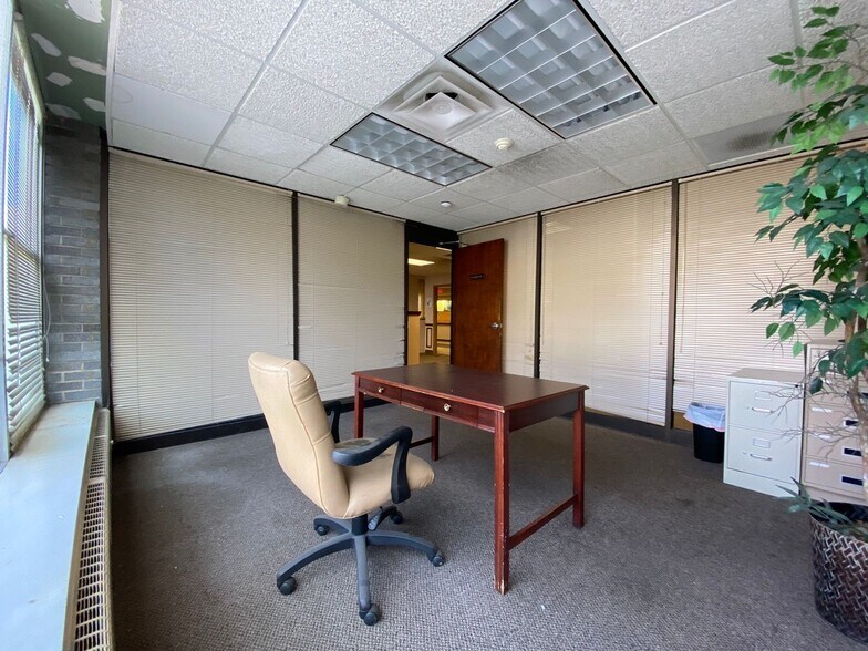 More Photos Of 7034-7040 Castor Ave, Philadelphia Office For Sale