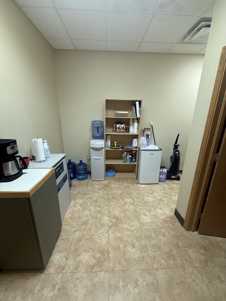 More Photos Of 2430 Dayton Xenia Rd, Dayton Office For Sale