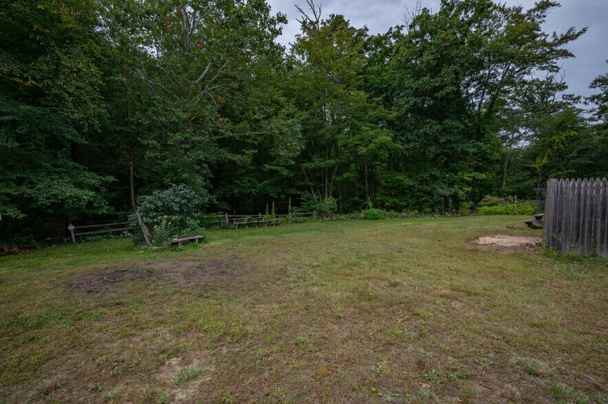 More Photos Of 944 Gibbons Hwy, Wilton Restaurant For Sale