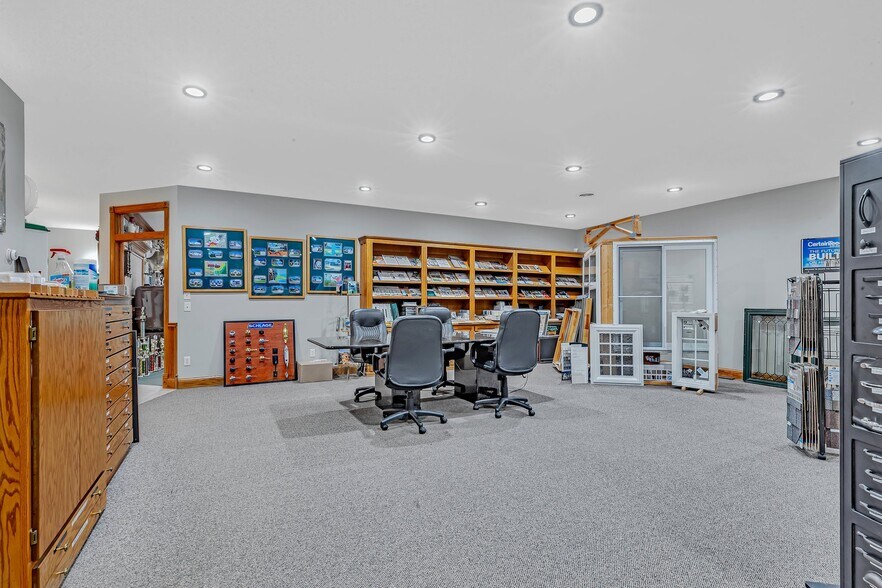 More Photos Of 6225 Lark Rd NW, Sauk Rapids Warehouse For Lease