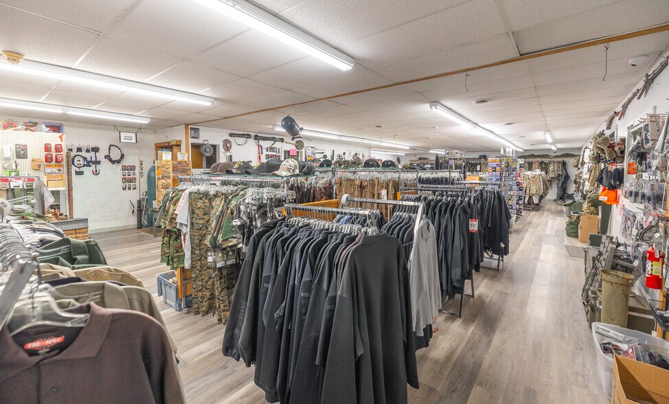 More Photos Of 363 Doolittle Outer Rd, Rolla General Retail For Sale