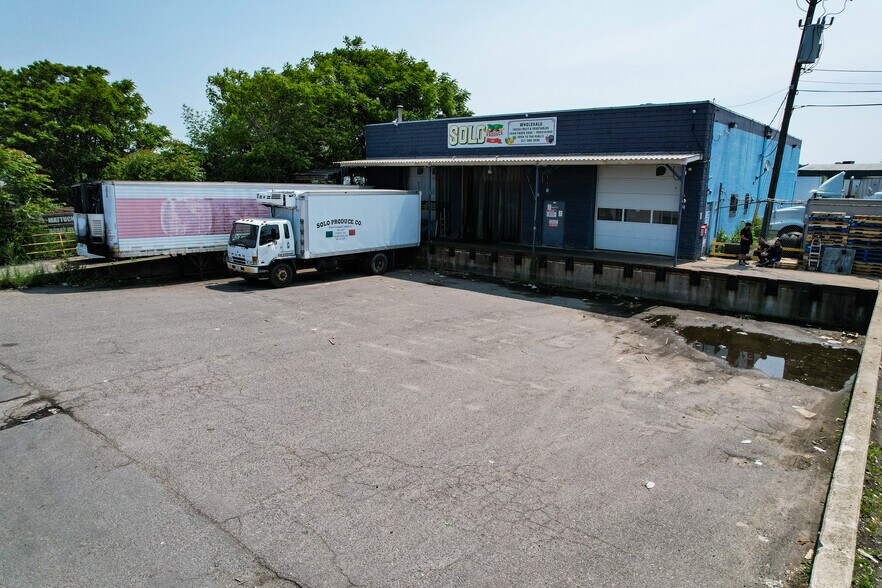 More Photos Of 85 Market St, Chelsea Warehouse For Sale