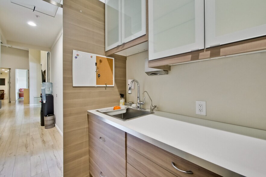 More Photos Of 4966 El Camino Real, Los Altos Office For Sale