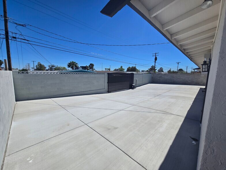 More Photos Of 504 S Jones Blvd, Las Vegas Office For Lease