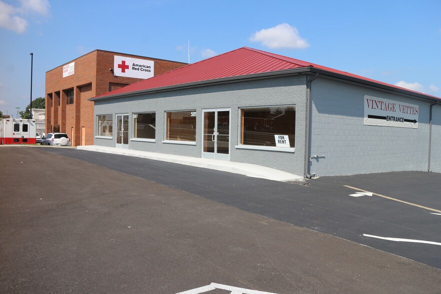 More Photos Of 509 Memorial Blvd, Murfreesboro Freestanding For Lease