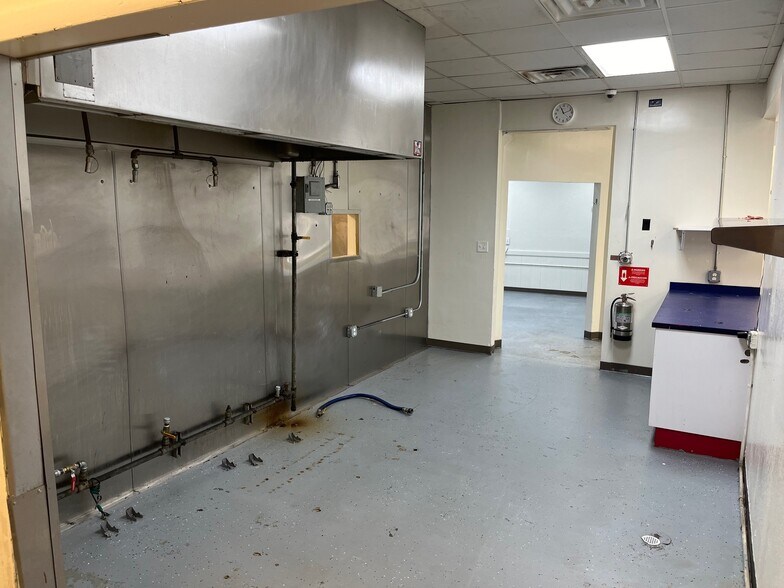 More Photos Of 915 Sand Lake Rd, Altamonte Springs Restaurant For Sale