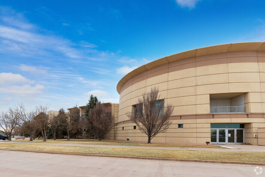 More Photos Of 9197 S Peoria St, Englewood Office For Lease