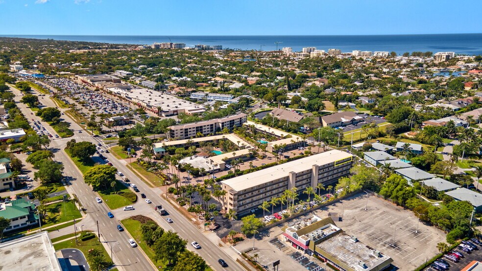 More Photos Of 2335 Tamiami Trl N, Naples Medical For Sale