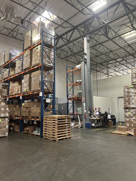 Primary Photo Of 2735 Cactus Rd, San Diego Warehouse For Lease